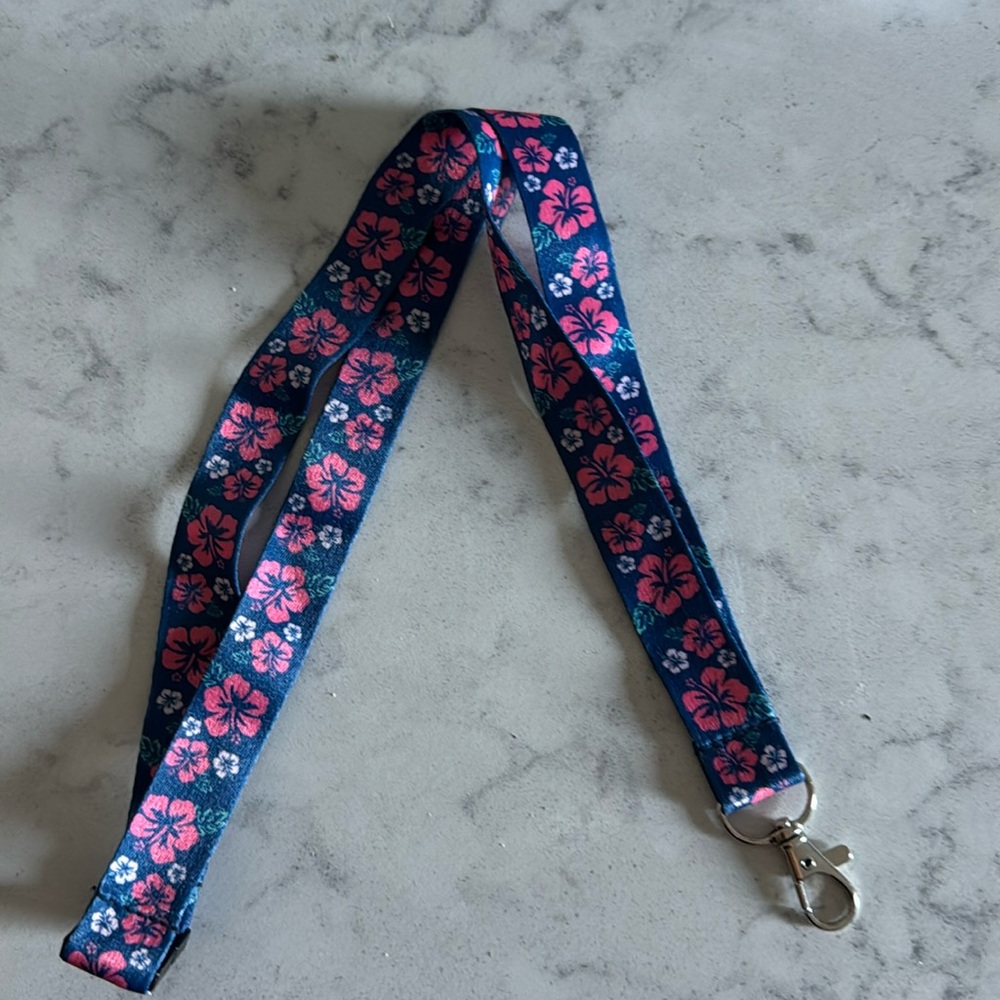 Pretty flower lanyard